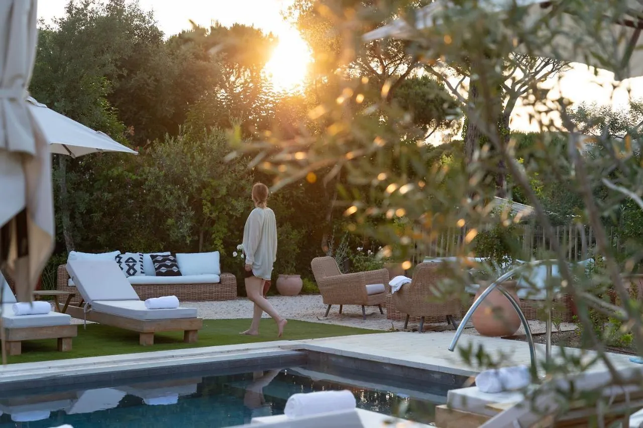 Hotel L'Escalet ラマチュエル